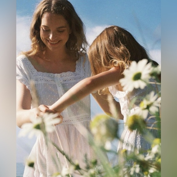 NWT Lali Adrienne dress in Swiss Dot size Small - Picture 3 of 13